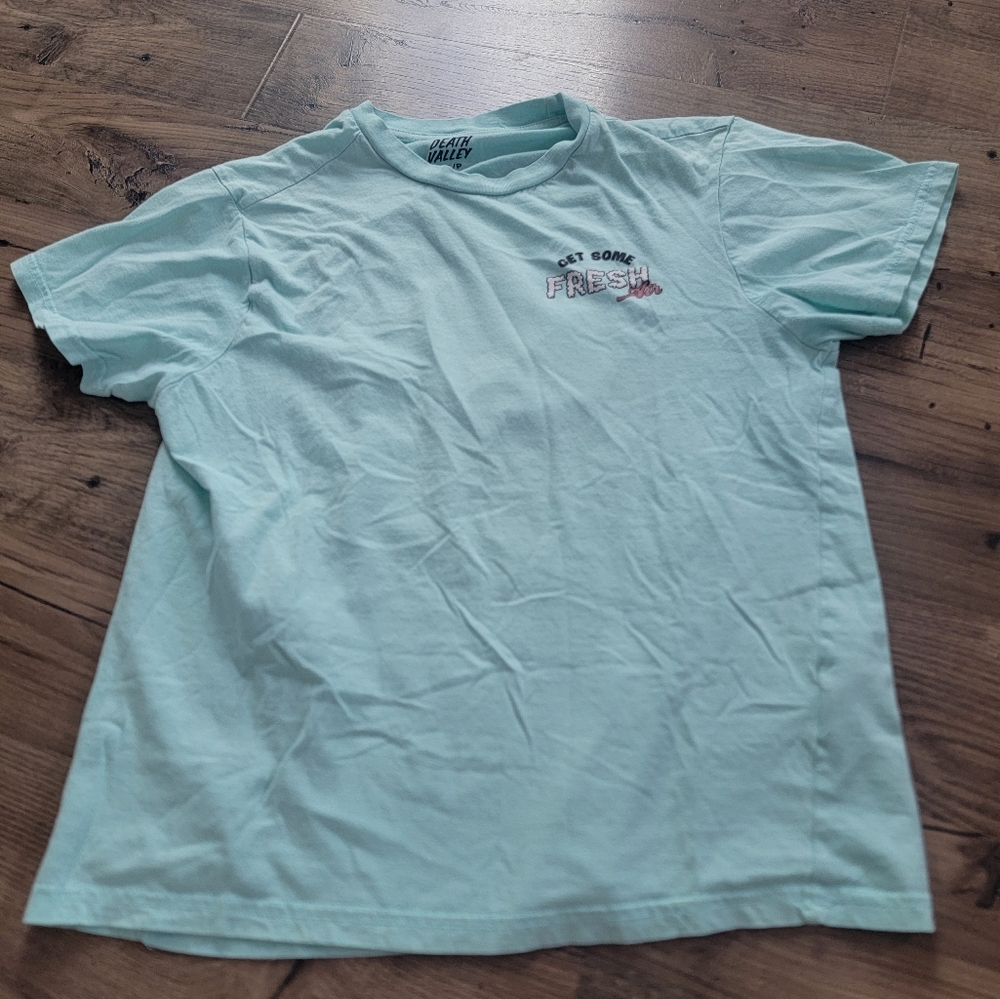 Death Valley Fresh  T-Shirt Size Small